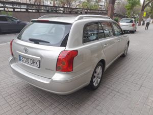 Toyota Avensis 1.8 VVT-i SOL  - Foto 5