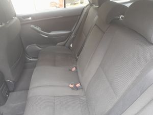 Toyota Avensis 1.8 VVT-i SOL  - Foto 9