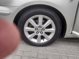 Toyota Avensis 1.8 VVT-i SOL  - Foto 21