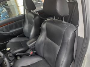 Toyota Avensis 2.0 D4D SOL  - Foto 15