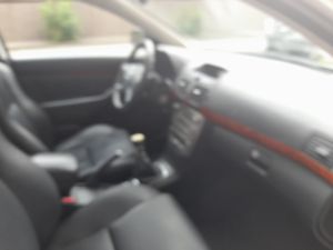 Toyota Avensis 2.0 D4D SOL  - Foto 12
