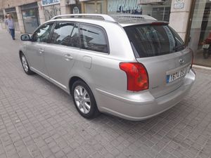 Toyota Avensis 2.0 D4D SOL  - Foto 7