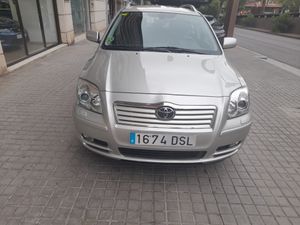 Toyota Avensis 2.0 D4D SOL  - Foto 3