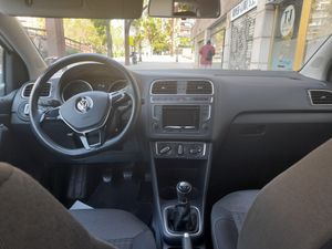 Volkswagen Polo Advance 1.4 TDI 90cv BMT  - Foto 13