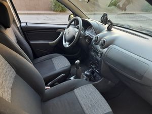 Dacia Duster Adventure dCi 90  - Foto 12