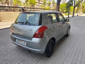 Suzuki Swift 1.3 GL 5p  - Foto 5