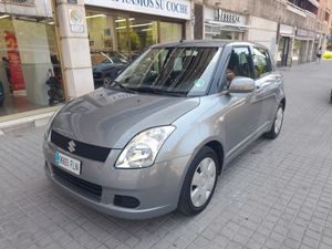 Suzuki Swift 1.3 GL 5p  - Foto 2