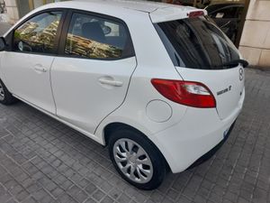 Mazda 2 Active 1.4 CRTD · Diése  - Foto 7