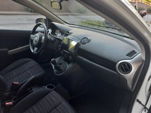 Mazda 2 Active 1.4 CRTD · Diése  - Foto 15