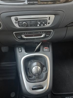 Renault Grand Scénic BOSE Energy TCe 130 7p · Gasolina ·  - Foto 19