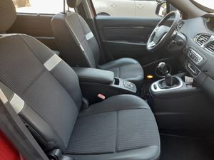 Renault Grand Scénic BOSE Energy TCe 130 7p · Gasolina ·  - Foto 26