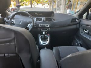 Renault Grand Scénic BOSE Energy TCe 130 7p · Gasolina ·  - Foto 13