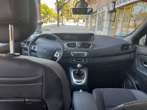 Renault Grand Scénic BOSE Energy TCe 130 7p · Gasolina ·  - Foto 12