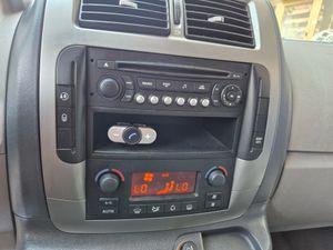 Peugeot e-Expert FICHA TÉCNICA Peugeot Expert Tepee Allure HDi 160 Corto (2013-2016)  - Foto 18