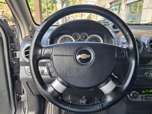 Chevrolet Aveo 1.6 16v LT  - Foto 12