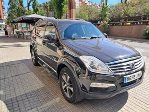 SsangYong Rexton W D22T 178 CV Limited 4x4 Aut.  - Foto 4