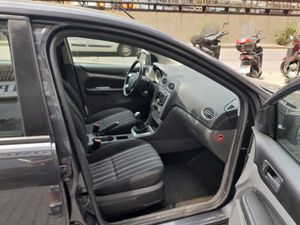 Ford Focus Berlina Trend 1.6  - Foto 9