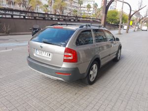 Skoda Scout 2.0 TDI  - Foto 4