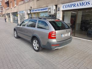 Skoda Scout 2.0 TDI  - Foto 3