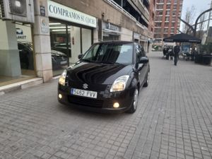 Suzuki Swift 1.3 DDIS GL 5p  - Foto 2