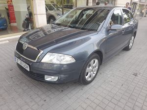 Skoda Octavia 2.0 TDI Elegance  - Foto 2