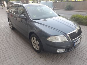 Skoda Octavia 2.0 TDI Elegance  - Foto 4