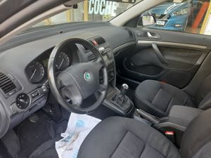 Skoda Octavia 2.0 TDI Elegance  - Foto 15