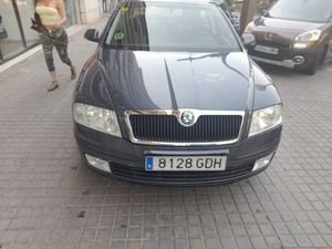 Skoda Octavia 2.0 TDI Elegance  - Foto 3