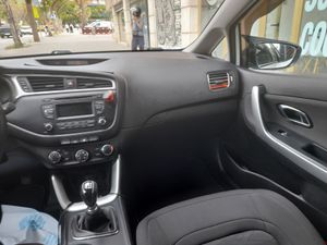 Kia Ceed CRDi WGT 66kW 90CV Business  - Foto 11