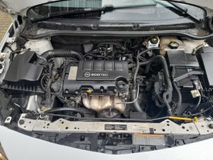Opel Astra 1.4 Essentia  - Foto 17