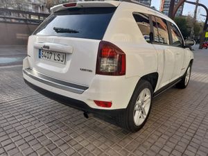Jeep Compass 2.2 CRD North 4X2 136CV  - Foto 6