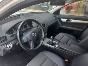 Mercedes Clase C C 200 CDI Blue Efficiency Avantgrde  - Foto 15