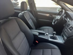 Mercedes Clase C C 200 CDI Blue Efficiency Avantgrde  - Foto 21