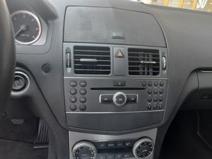 Mercedes Clase C C 200 CDI Blue Efficiency Avantgrde  - Foto 17