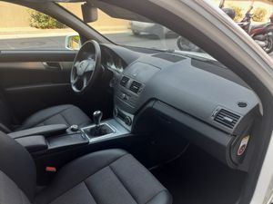 Mercedes Clase C C 200 CDI Blue Efficiency Avantgrde  - Foto 22
