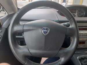 Lancia Musa 1.3 JTD 90 Platino  - Foto 14