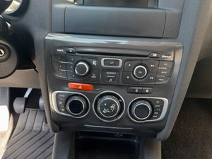 Citroën C4 HDi 110 Exclusive  - Foto 12