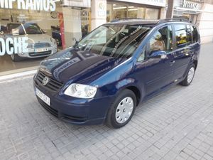 Volkswagen Touran 1.9 TDI ADVANCE  - Foto 2