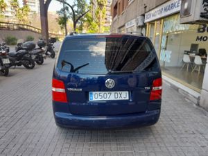 Volkswagen Touran 1.9 TDI ADVANCE  - Foto 6
