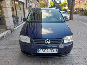 Volkswagen Touran 1.9 TDI ADVANCE  - Foto 3