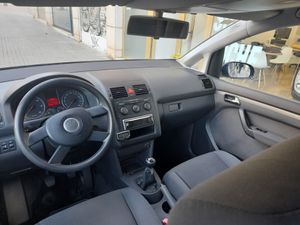 Volkswagen Touran 1.9 TDI ADVANCE  - Foto 12