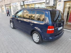 Volkswagen Touran 1.9 TDI ADVANCE  - Foto 8