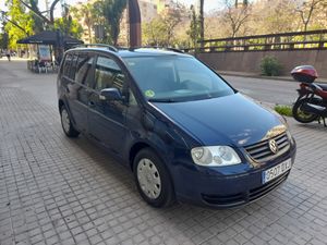 Volkswagen Touran 1.9 TDI ADVANCE  - Foto 4