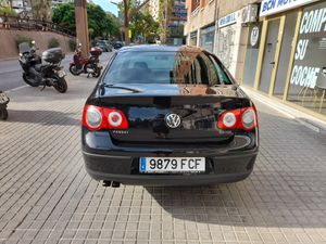 Volkswagen Passat Advance 2.0 TDI 140 CV  - Foto 6