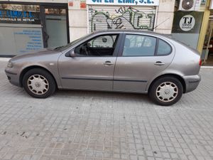 Seat Leon 1.9 TDI Signa 110 CV  - Foto 8