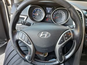 Hyundai i30 5p 1.6 CRDI 110 CV City  - Foto 15