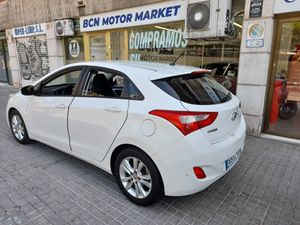 Hyundai i30 5p 1.6 CRDI 110 CV City  - Foto 7