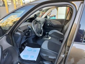 Citroën Grand C4 Picasso HDi 115 Airdream Attraction  - Foto 9