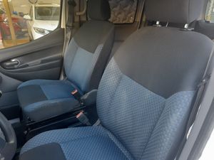 Nissan e-NV200 EVALIA 1.5dCi 90CV COMFORT 7 · Diésel  - Foto 16