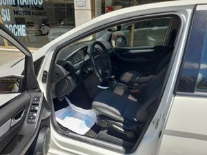 Mercedes Clase B B 200 Turbo  - Foto 9